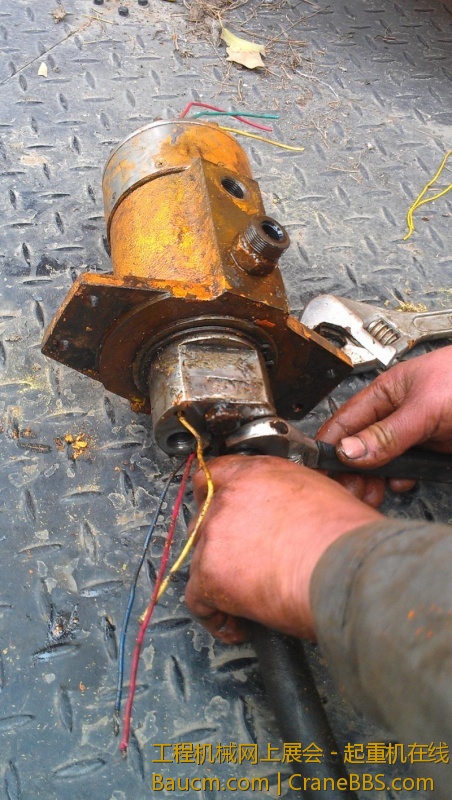 20130320高空作业车回转中心 (10).jpg