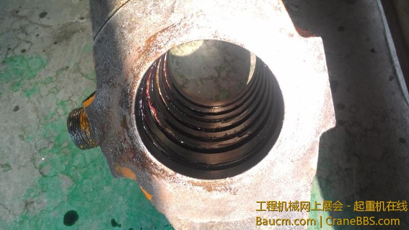 20130320高空作业车回转中心 (32).jpg