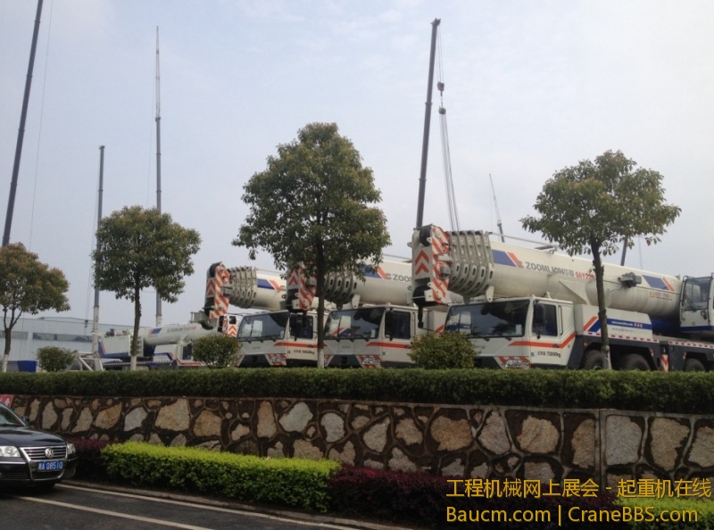 成品库全是90吨以上的大车.jpg