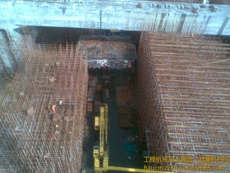 搭架子困里面半月---