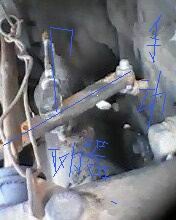 手动取力器。把气管接头去掉。焊个弯头安装就行。