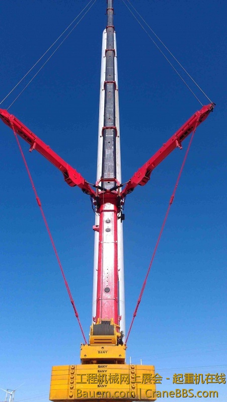 主臂旁弯和挠度都很小