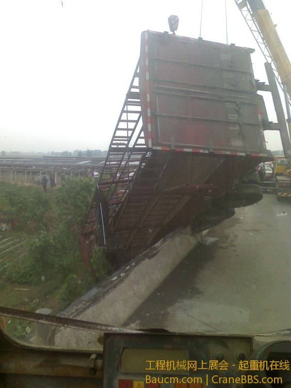 IMG0611172800.jpg