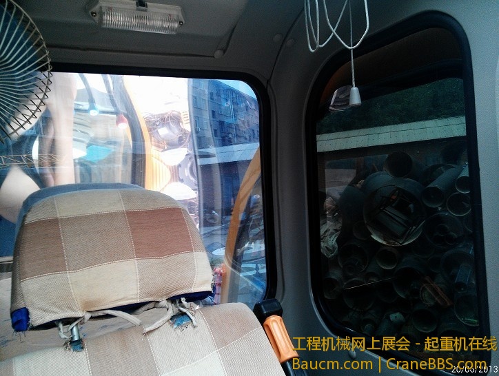 上车后背大玻璃