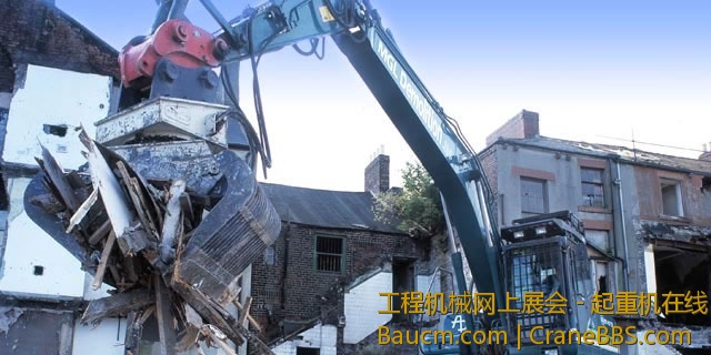 quick-hitch-coupler-BugHD-demolition.jpg
