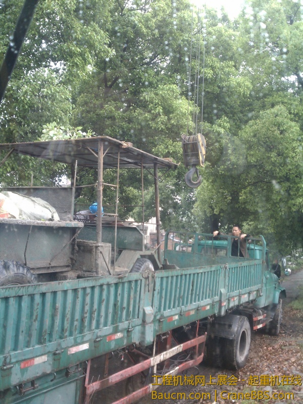 这个时候也在下雨。苦啊。