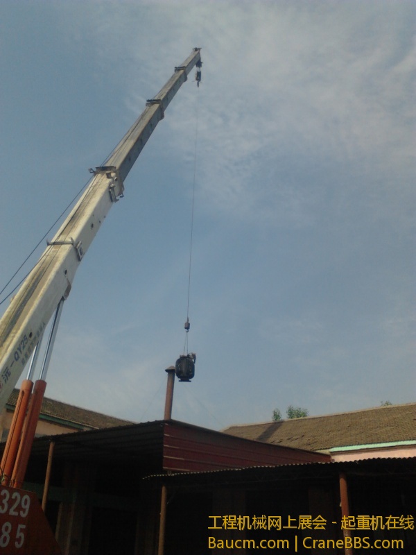 跨度23米吊变压器大臂全伸 重量1吨 (6).jpg