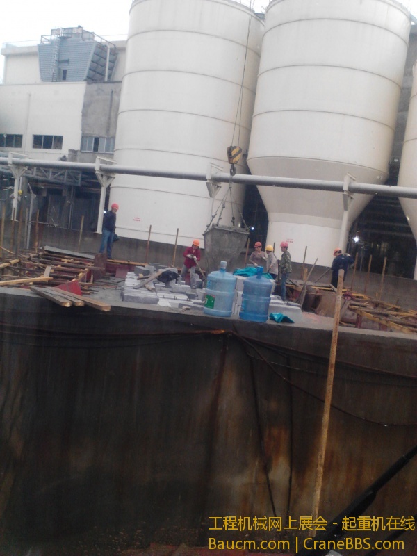 超了侧方16米吊1吨