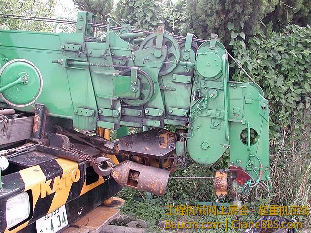 做出来的效果就如同图中保险杠上KATO这四个字一样。