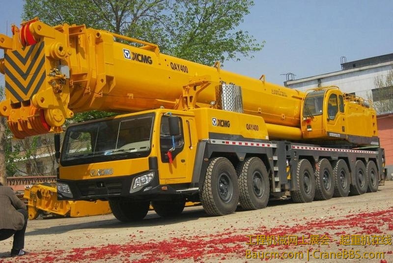 徐工QAY400侧面