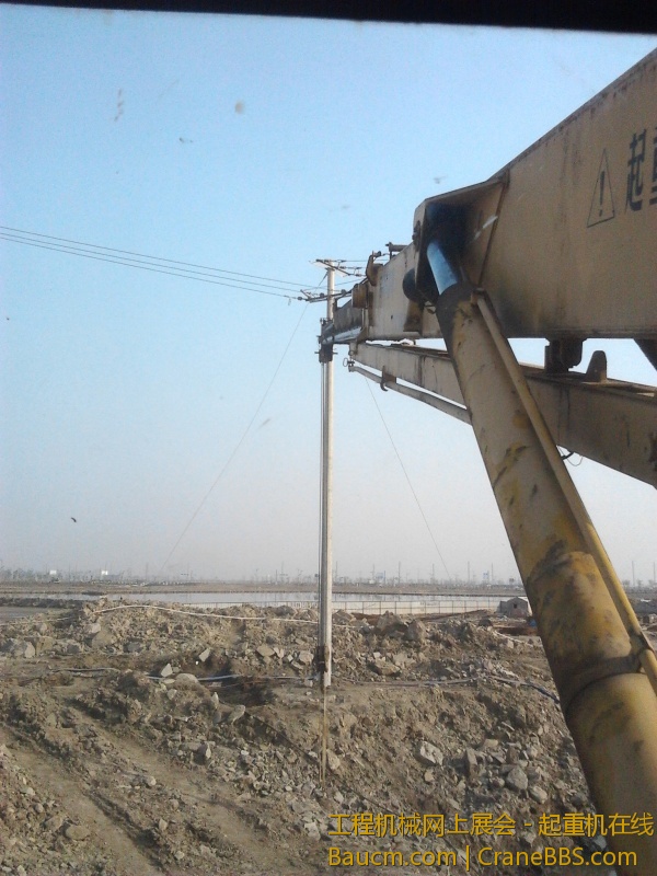 就这个角起来，爬下。