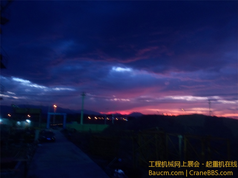 天黑了  有晚霞