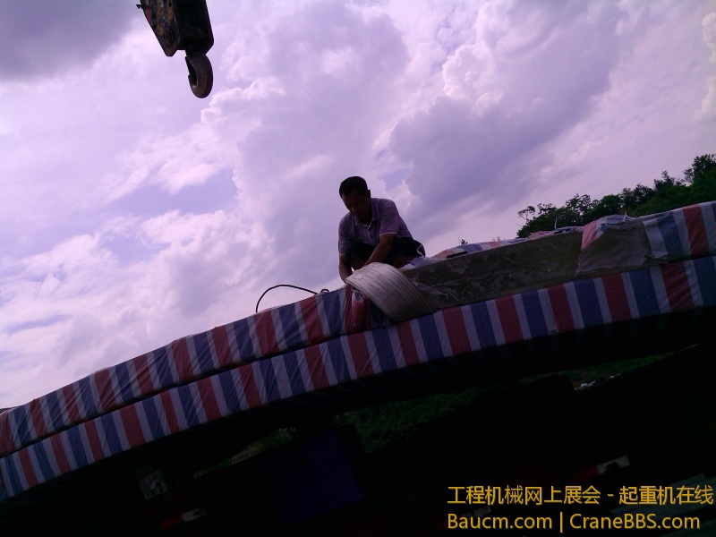 海洋馆玻璃.jpg