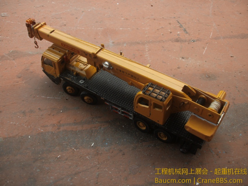 从菊花方向往前拍…………