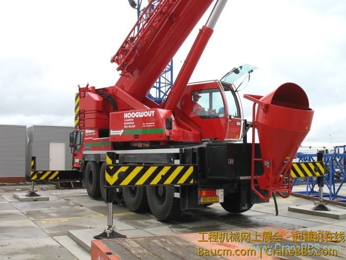 hoogwout1070_05.jpg