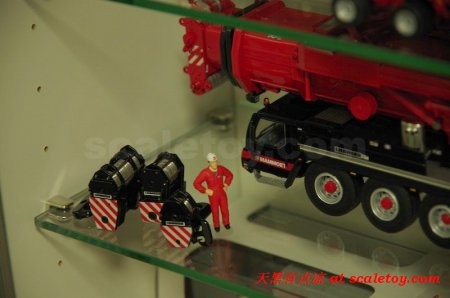 24468__450x_th13062584.jpg