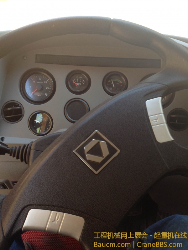 新款驾驶楼做工不错挺细的