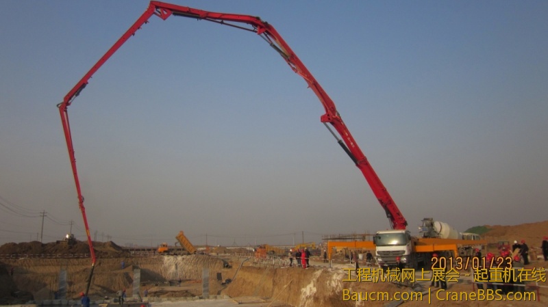 陕西C8泵车正在施工.jpg
