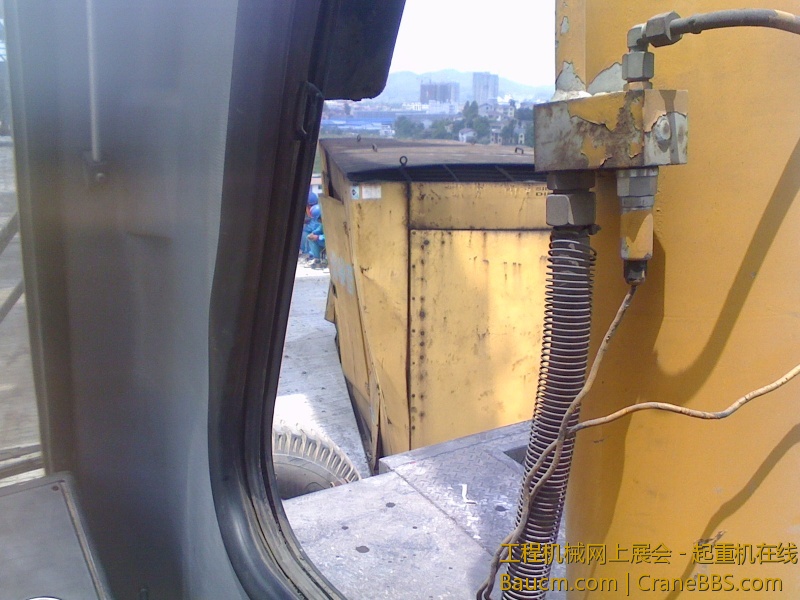 拆下来的故障机