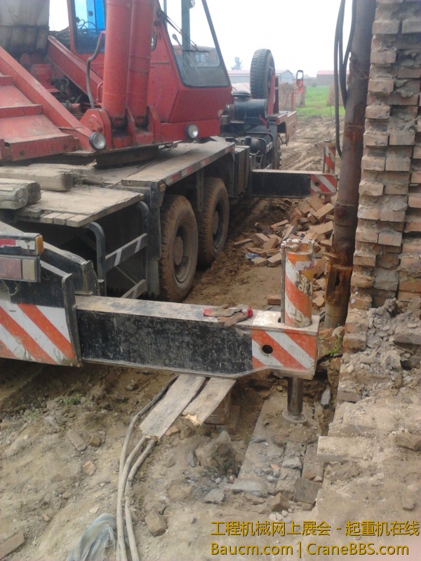 20吨摩擦压力场地真不行 (1).jpg