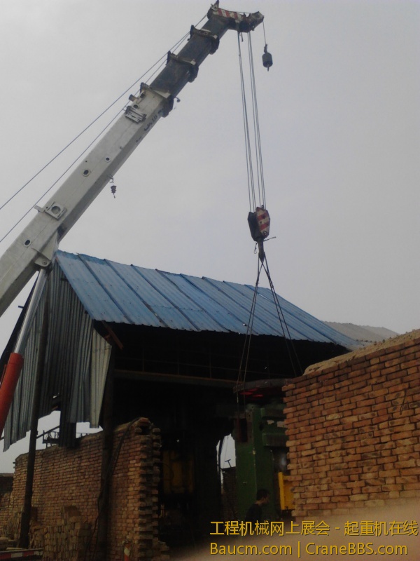 20吨摩擦压力场地真不行 (11).jpg