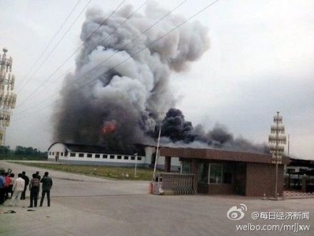 吉林火灾惨剧调查：“泡沫厂房”疑似元凶】作为肉鸡屠宰加工企业，为何一场大火能夺命.jpg