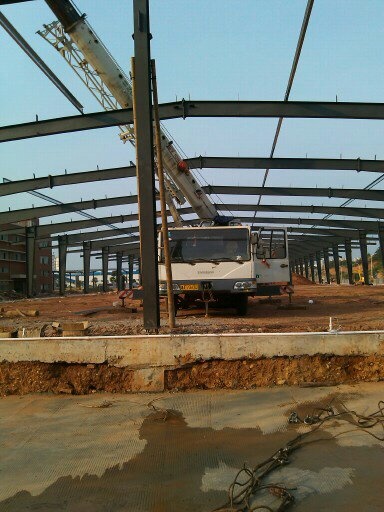 8天8千平方钢构