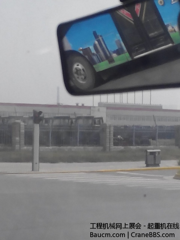 陕汽生产的军用卡车底盘