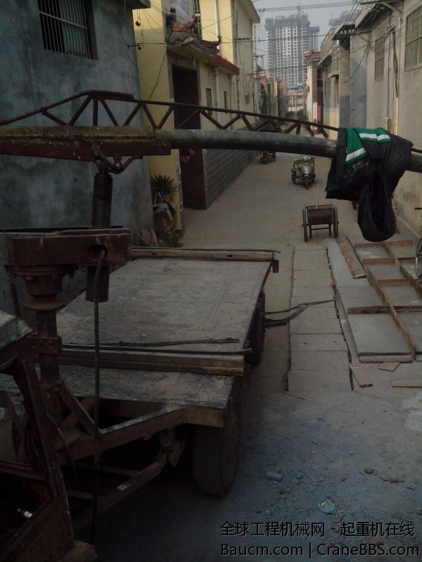 一车拉23块楼板一根过梁