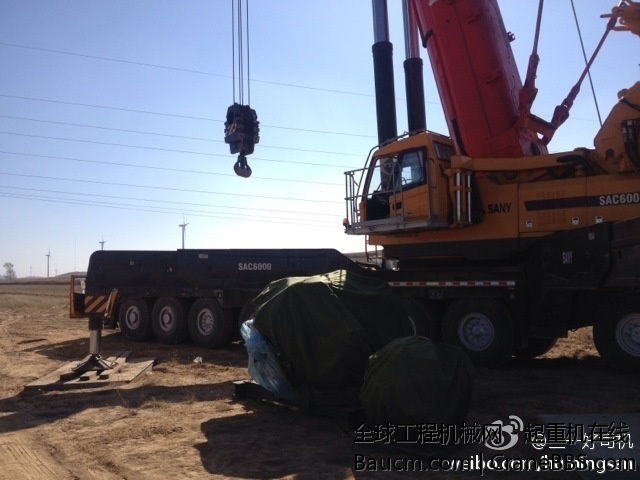 350吨的垫板拿来给600用，遇到这样的场地明显小了。 (6).jpg