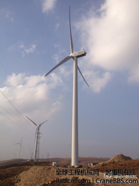 350吨的垫板拿来给600用，遇到这样的场地明显小了。 (12).jpg