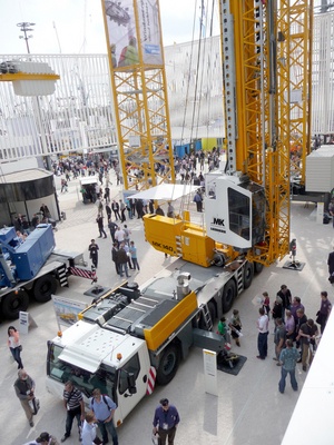 Liebherr_MK140_Bauma2013_rdax_300x400[1].jpg