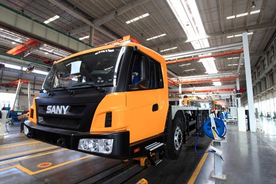 走近宁乡产业园的现代化生产线 (1).jpg