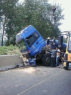 IMG1925A.jpg