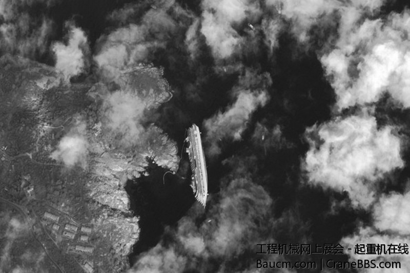 digitalglobe-satellite-image-shows-the-italian-cruise-ship-costa-concordia-on-it.jpg