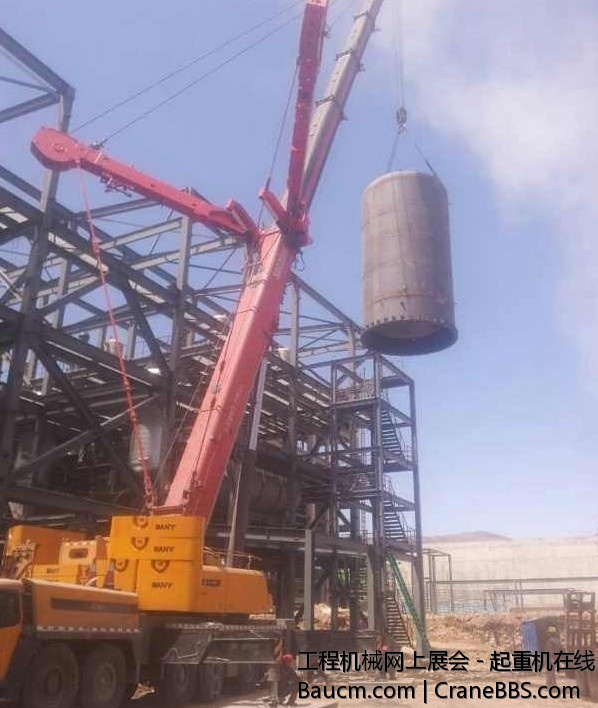 350吨超起工况施工3.jpg