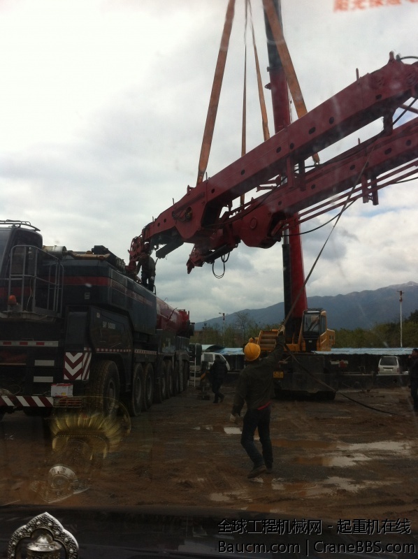 西域起重 三一600吨 (1).jpg