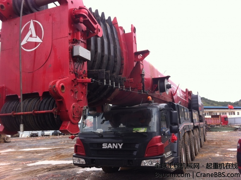 西域起重 三一600吨 (13).jpg