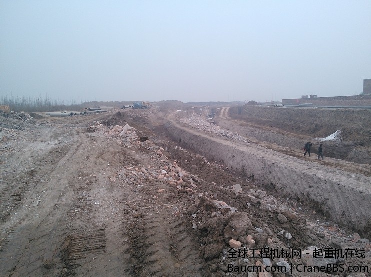 坑爹的工地满地钢筋