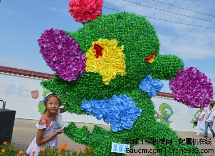 免费为幼儿园吊装娃娃