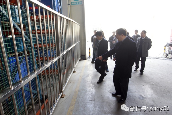 向文波打扫卫生 (2).jpg