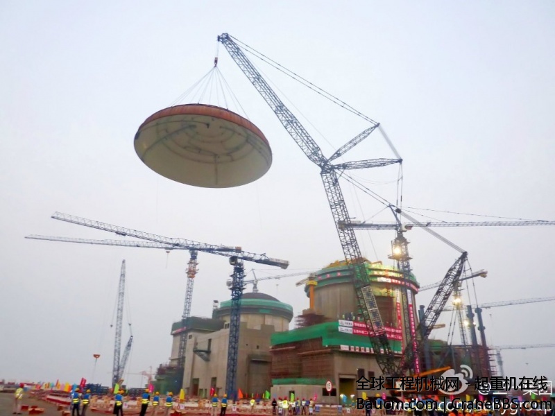 三一大吨位履带起重机已经17次擎起核电站穹顶，无论是核心技术的创新，还是对精益制造.jpg