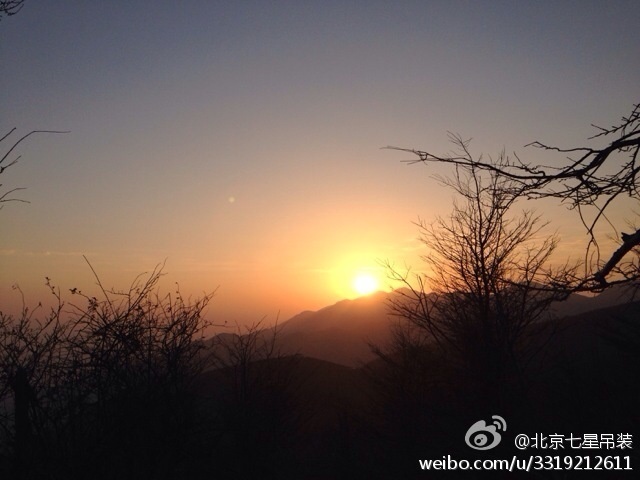 c5d72a43jw1eao7s8hdsfj20hs0dcgmz.jpg