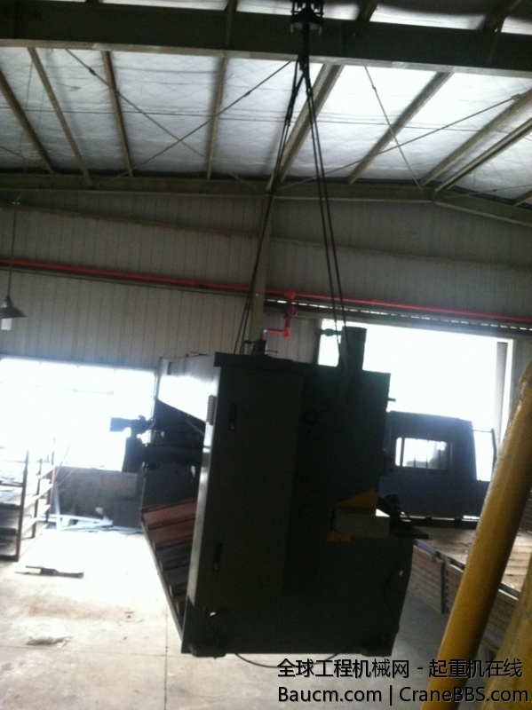 上午设备室内装车