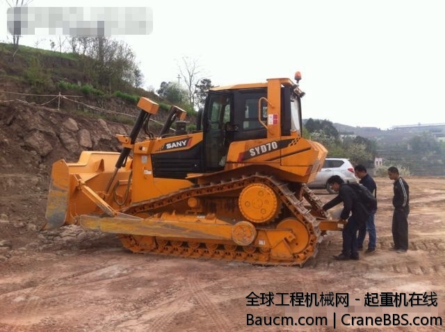 三一推土机昼夜施工  (5).jpg