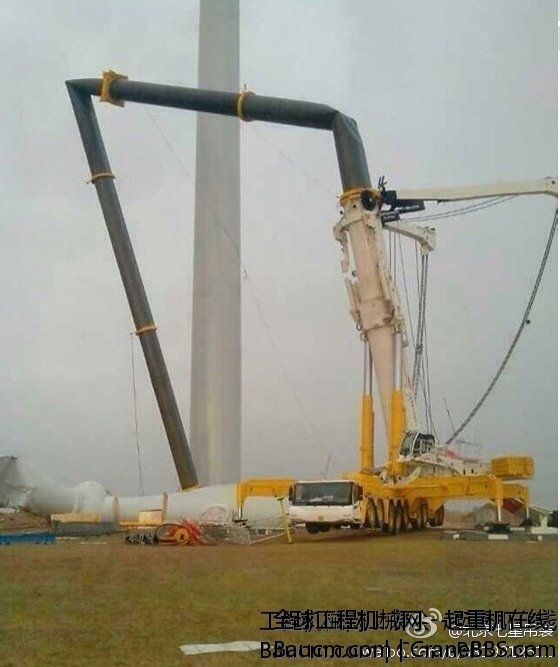 两年前，巴西LOCAR公司的LTM11200折臂，今年国内的一台LTM11200同样遭受折臂的厄运。.jpg