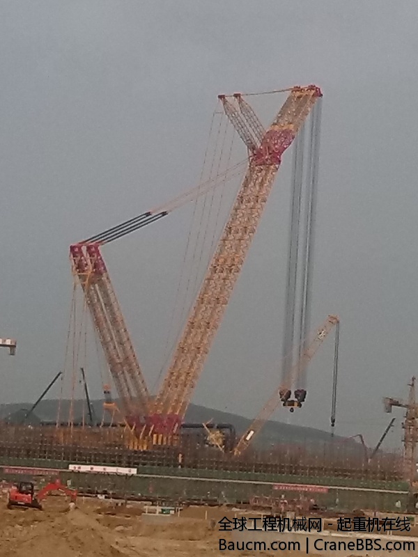 “世界第一吊”-—徐工XGC88000履带式起重机3