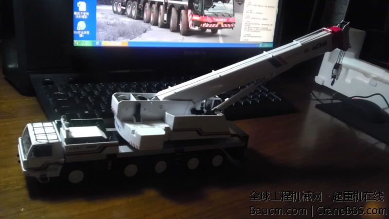 向后转，咋看还行。