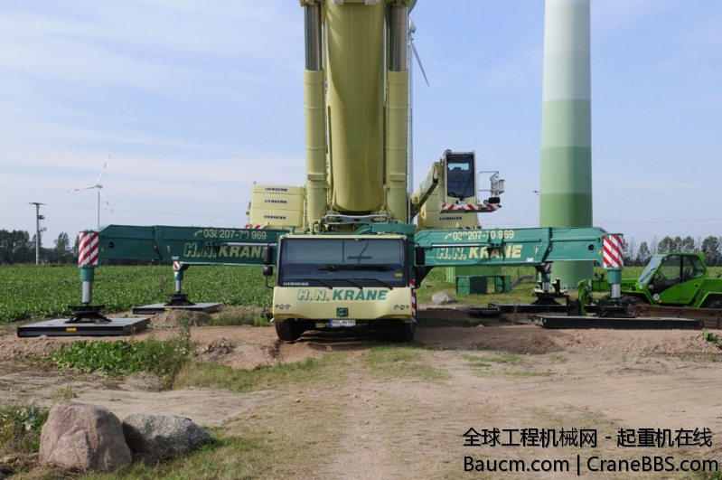Liebherr-LTM-11200-HN-gal1-02.jpg
