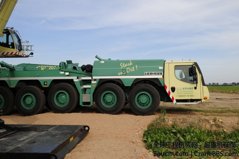 Liebherr-LTM-11200-HN-gal1-04.jpg
